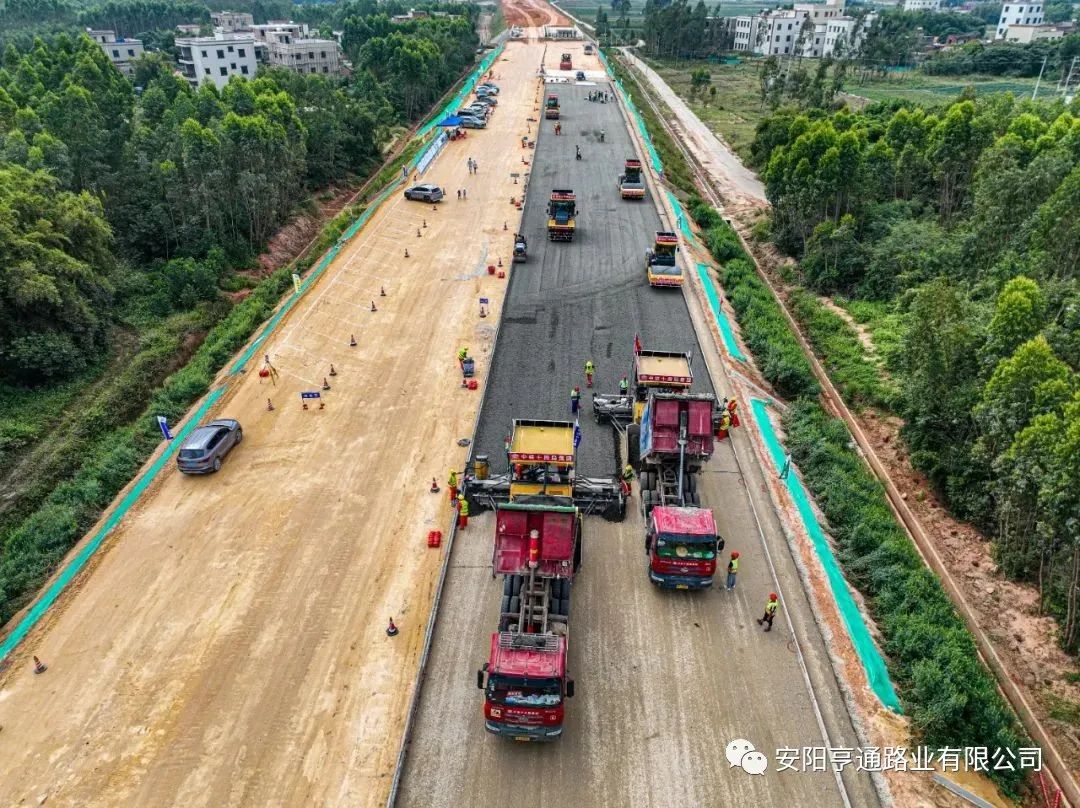 【省重 點(diǎn)項(xiàng)目】3D技術(shù)“打印”高速公路，南三島大橋項(xiàng)目進(jìn)入路面工程施工階段